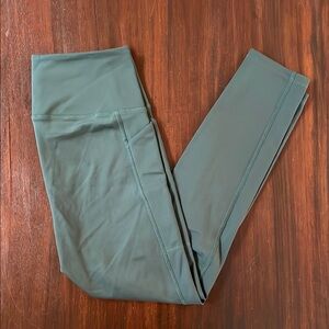 **NWOT** Girlfriend Collective Forest Green High-Waisted Leggings with pockets